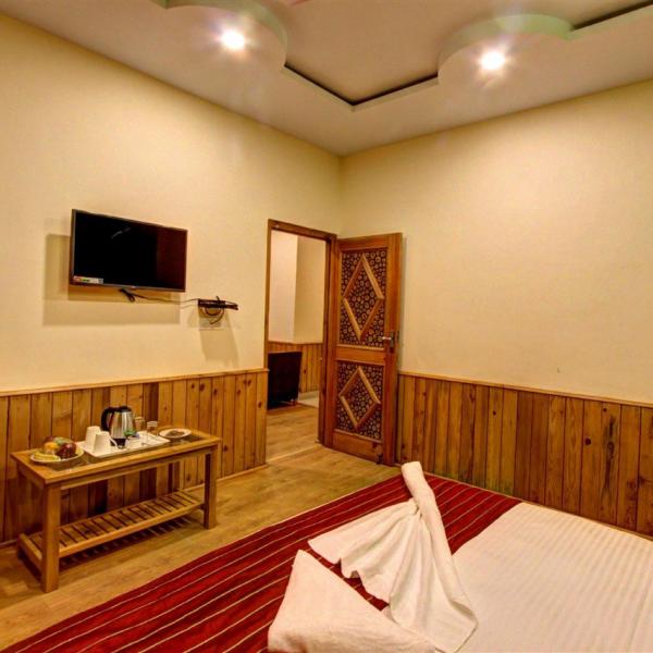 Hotel in Manali