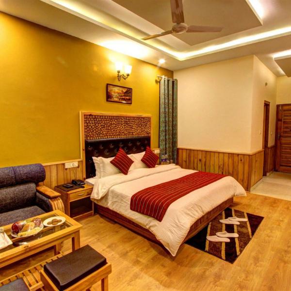 Hotel in Manali